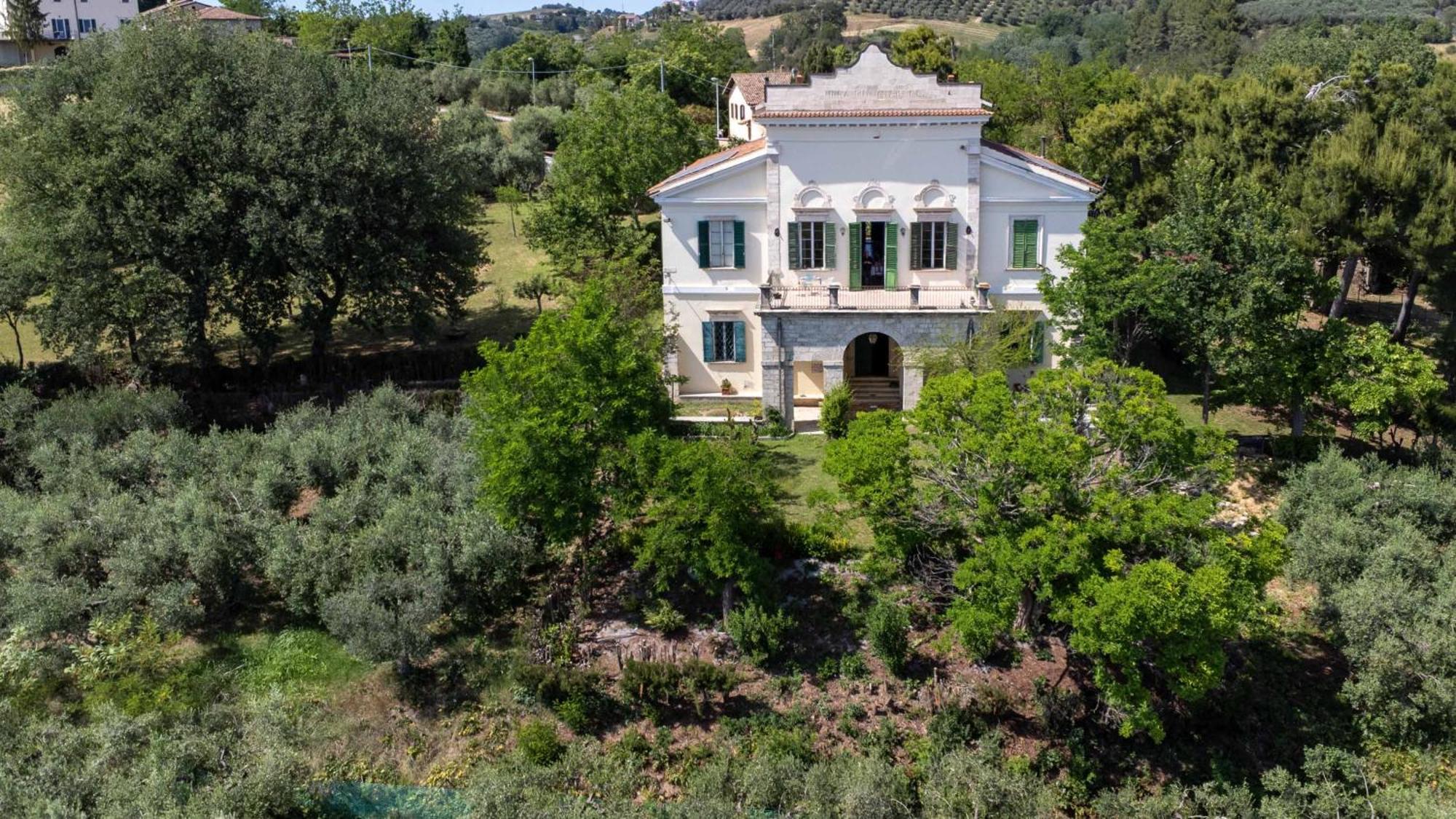 Entire Private Floor In An 1800s Frescoed With Historic Park - Mastrangelo Holiday home *