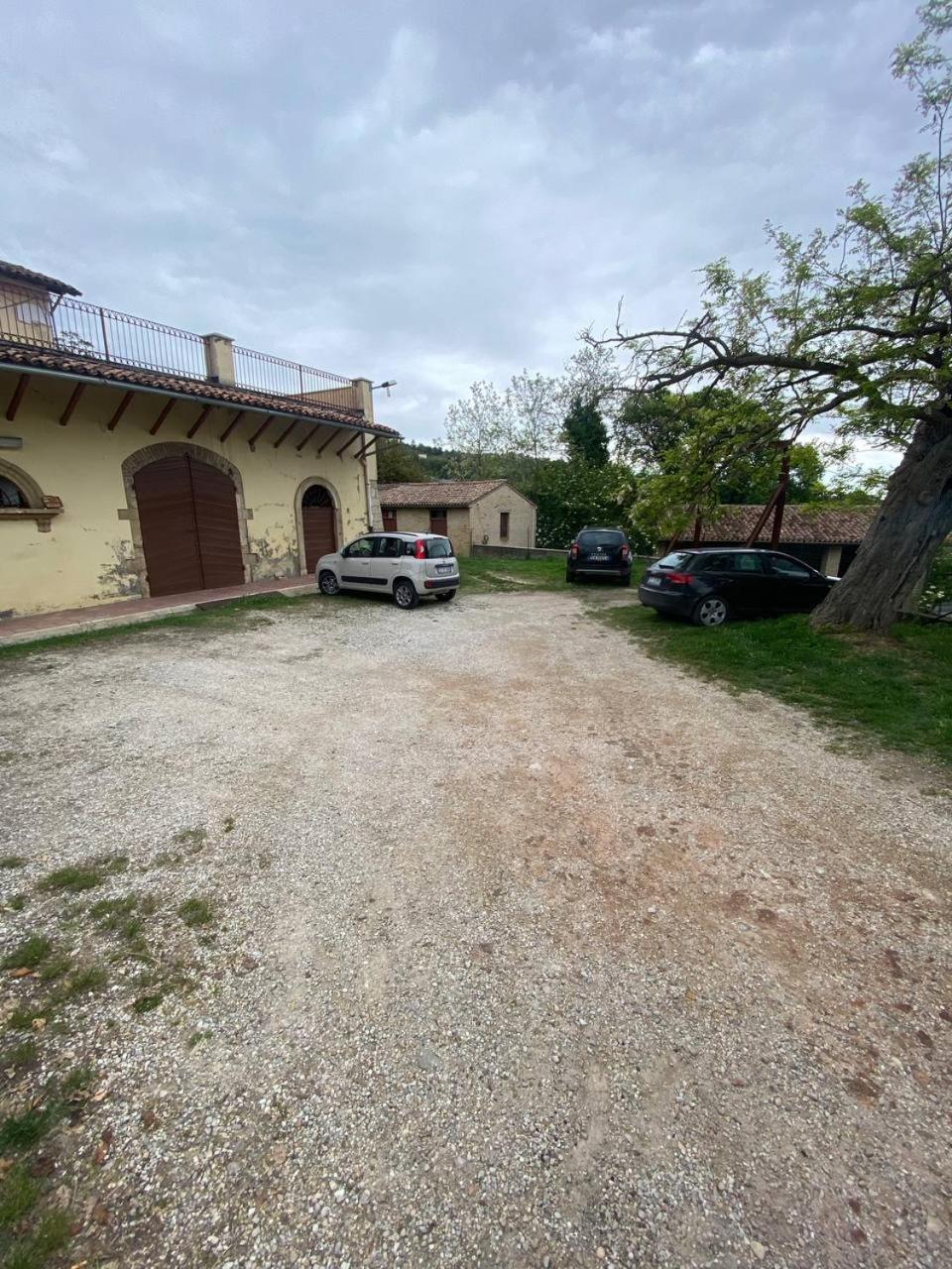 Entire Private Floor In An 1800s Frescoed With Historic Park - Mastrangelo Colli del Tronto